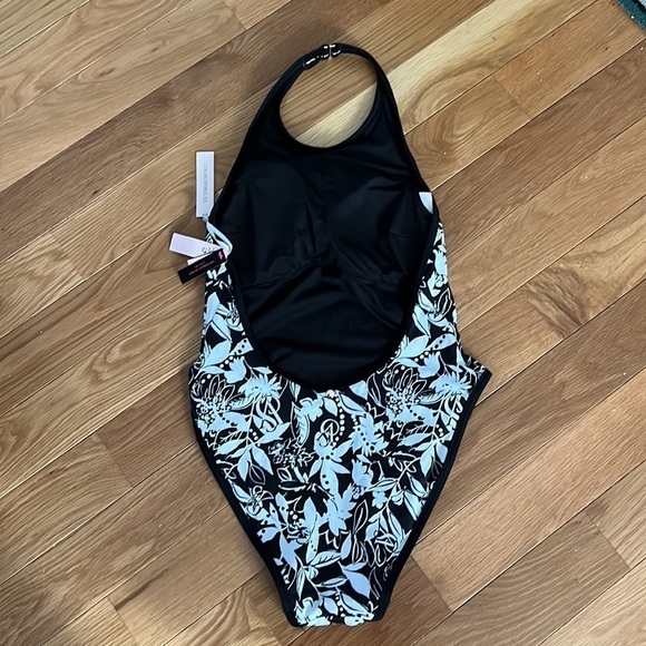 Victoria’s Secret One Piece Swimsuit Black and White size Large NWT - Picture 2 of 10